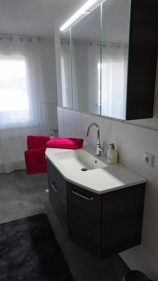 Joe'S Appartement Ebbs Ngoại thất bức ảnh