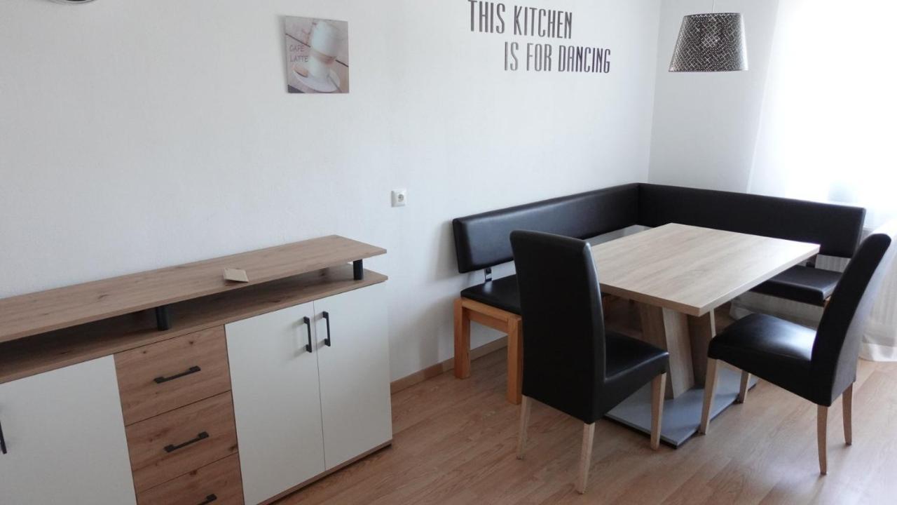 Joe'S Appartement Ebbs Ngoại thất bức ảnh