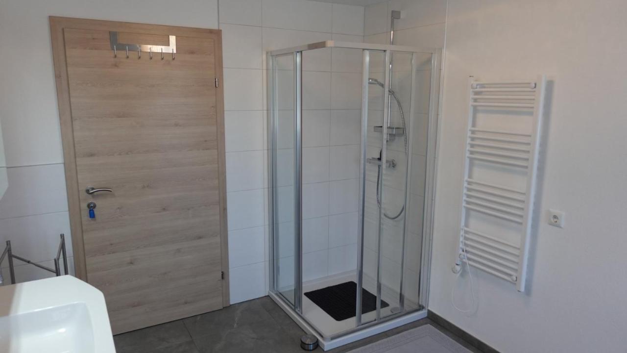 Joe'S Appartement Ebbs Ngoại thất bức ảnh
